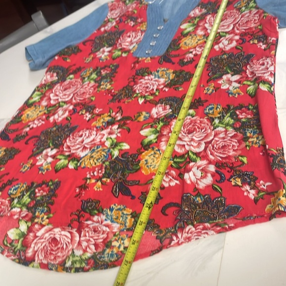 Color block short sleeve shirt with denim and floral print - Picture 5 of 10